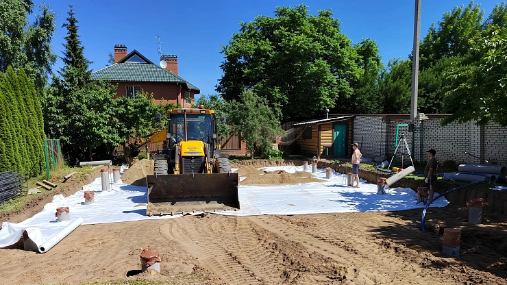 Столбчатый фундамент для дома из композитных панелей